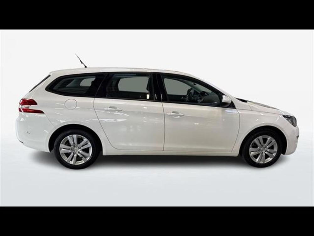 Peugeot 308 SW usata a Treviso (4)