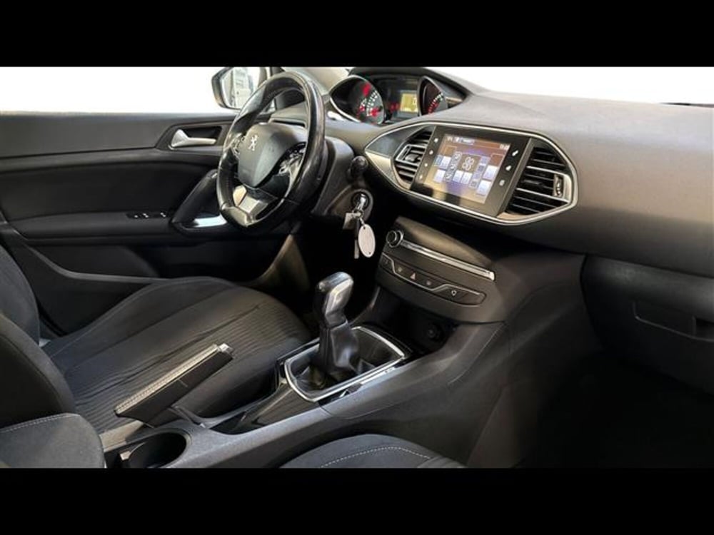 Peugeot 308 SW usata a Treviso (8)