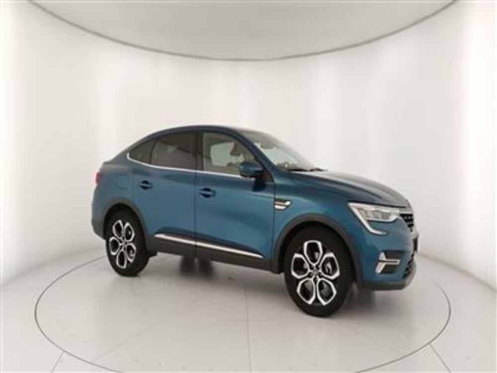 Renault Arkana usata a Bari (10)