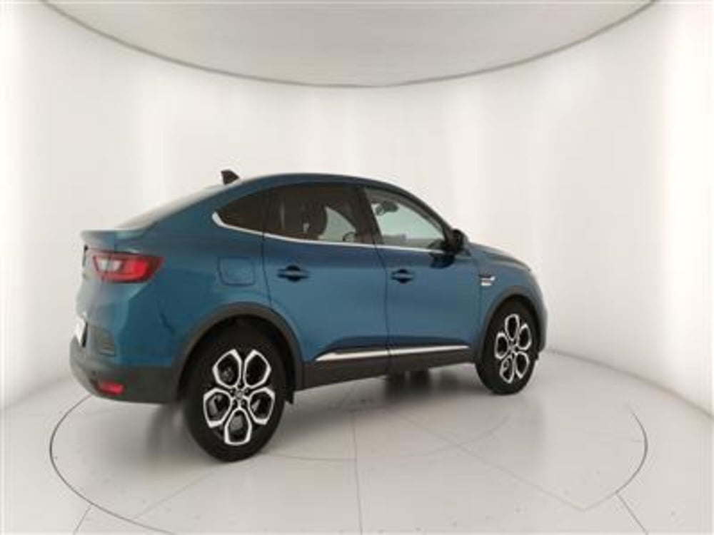 Renault Arkana usata a Bari (8)
