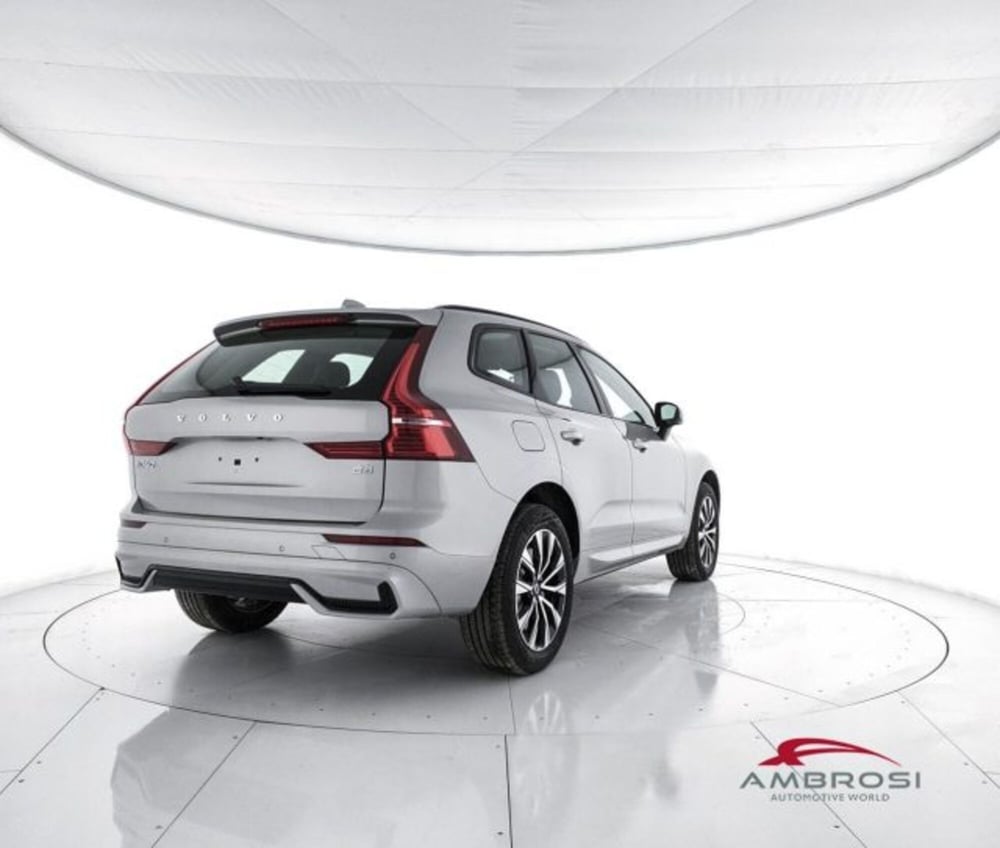 Volvo XC60 nuova a Perugia (3)