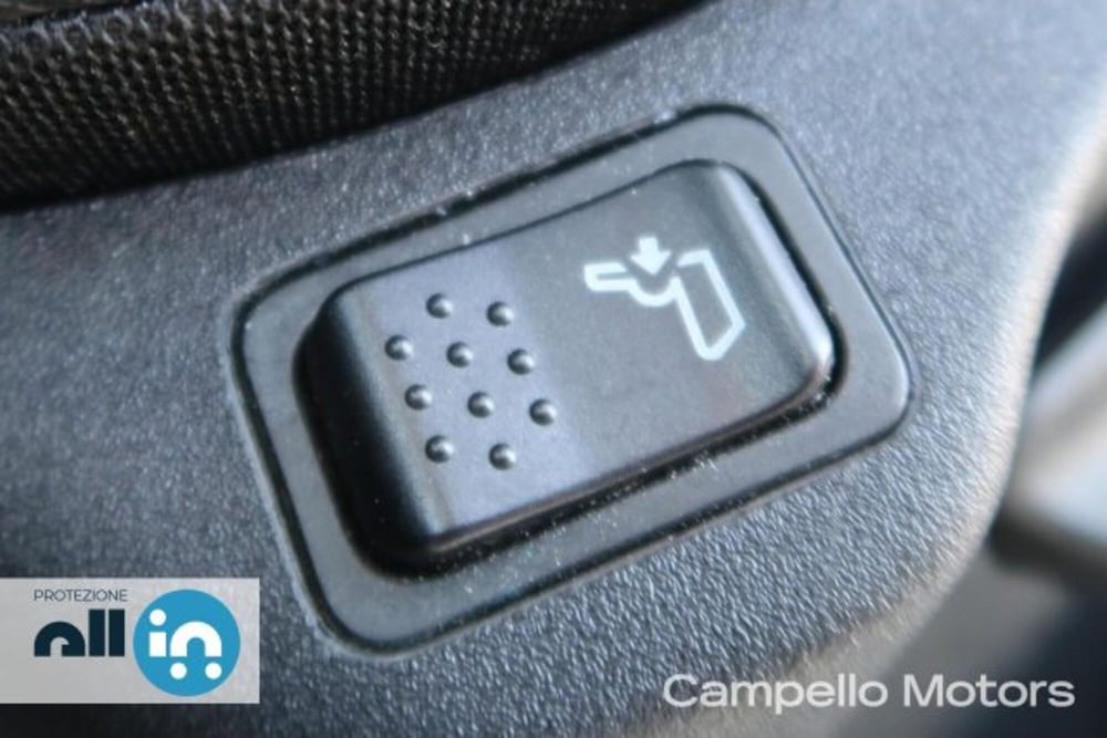 Jeep Renegade usata a Venezia (14)