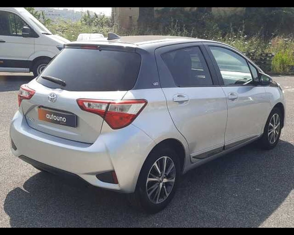 Toyota Yaris usata a Napoli (5)