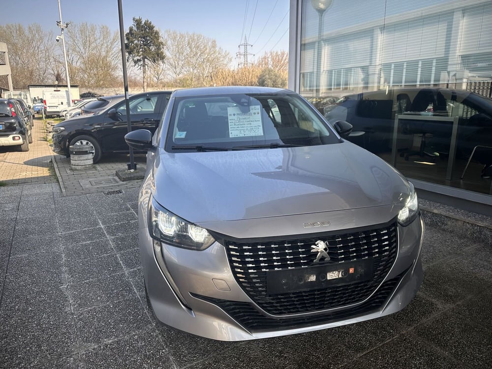 Peugeot 208 usata a Milano (2)