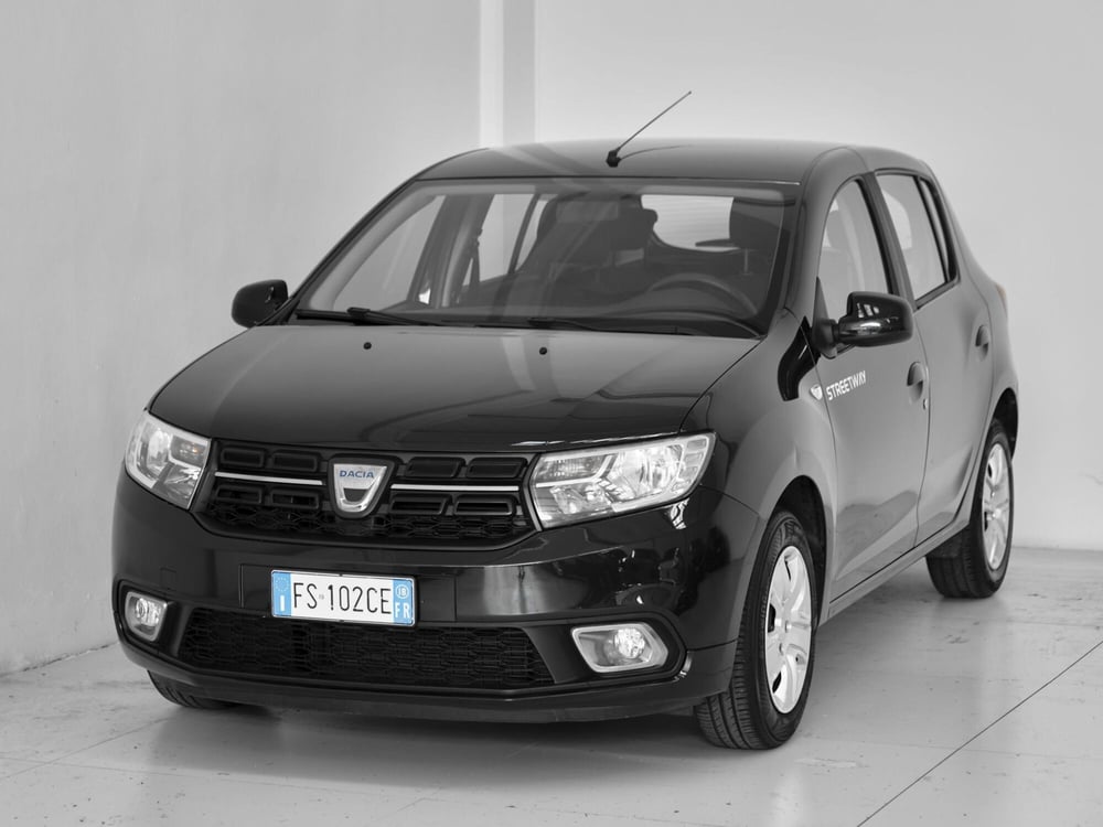 Dacia Sandero usata a Prato (2)