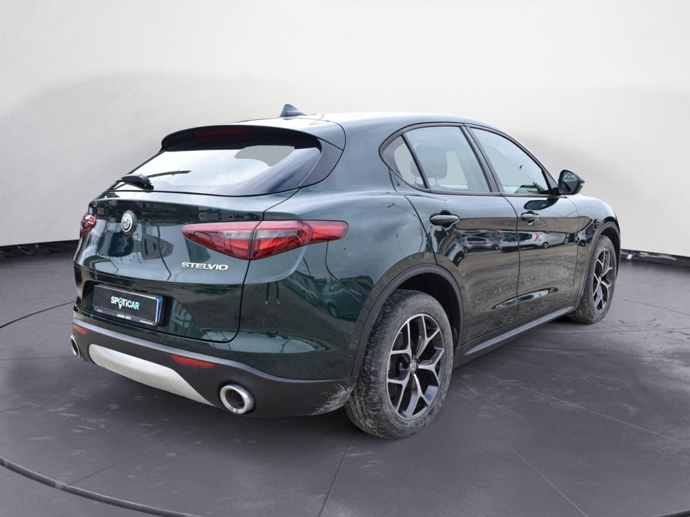 Alfa Romeo Stelvio usata a Catania (4)