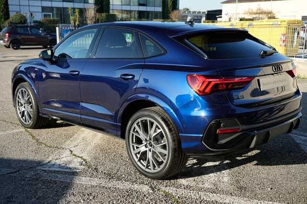 Audi Q3 Sportback nuova a Rovigo (5)