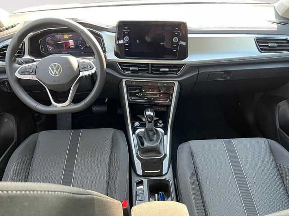 Volkswagen T-Roc nuova a Lecco (9)