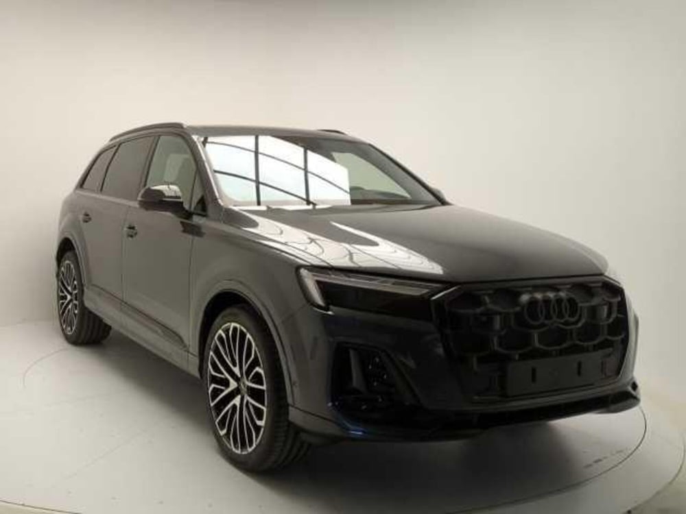 Audi Q7 nuova a Avellino