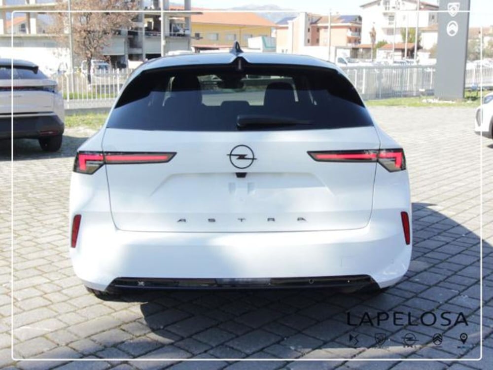 Opel Astra Station Wagon nuova a Salerno (10)