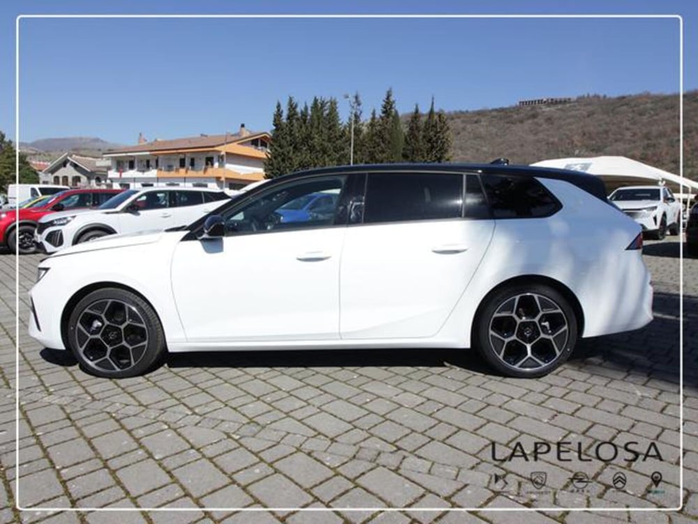 Opel Astra Station Wagon nuova a Salerno (3)