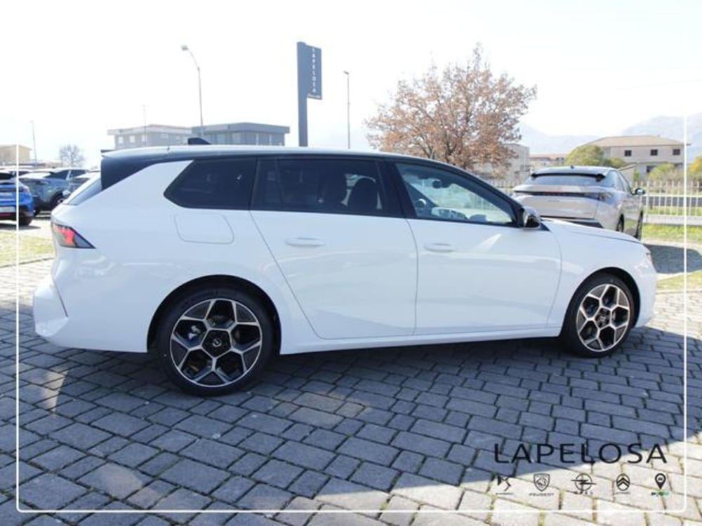 Opel Astra Station Wagon nuova a Salerno (8)