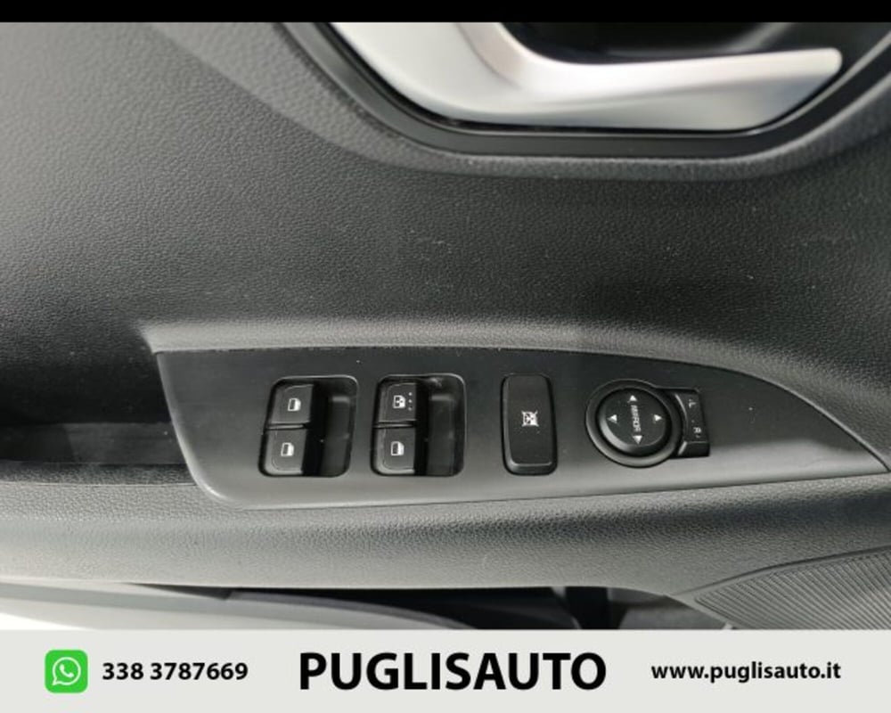 Kia Stonic usata a Catania (19)