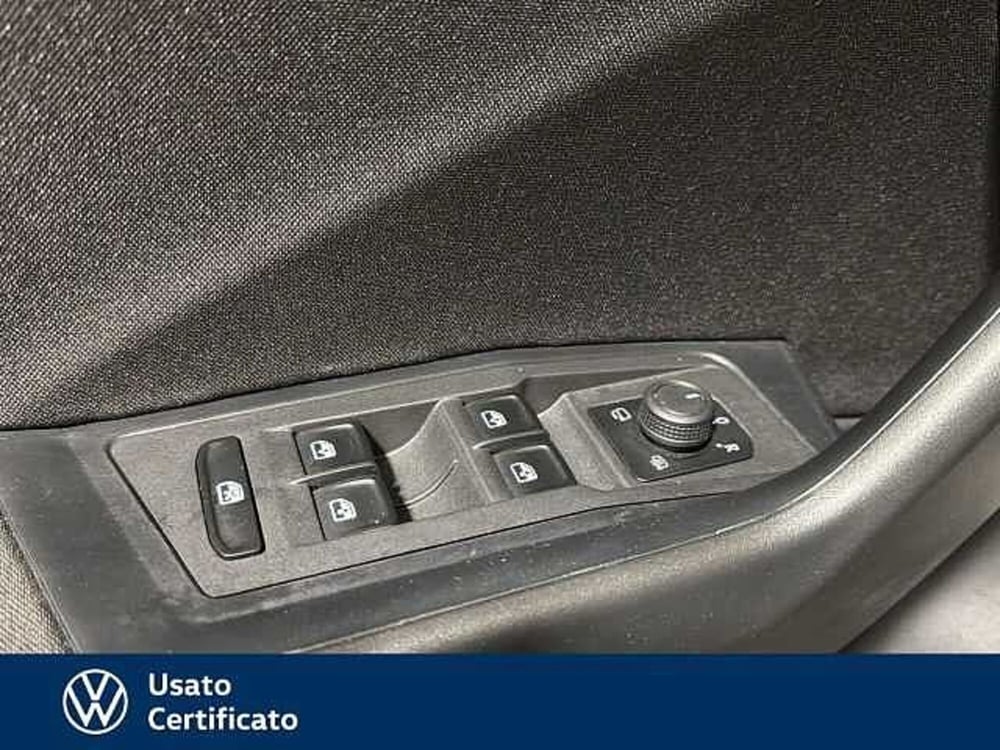 Volkswagen T-Roc usata a Vicenza (14)
