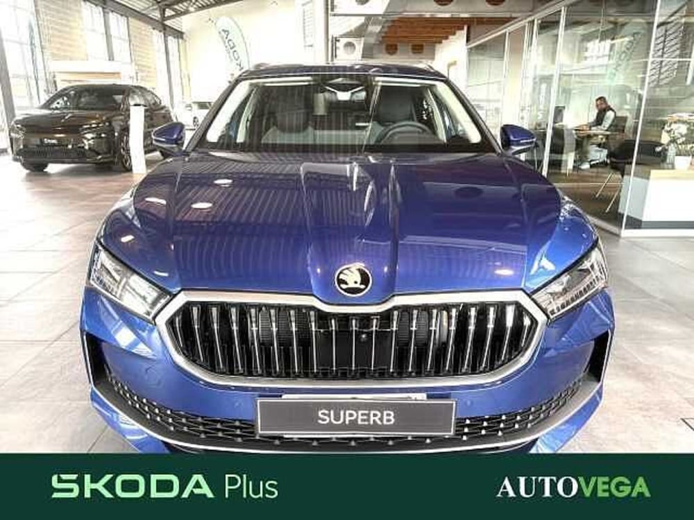 Skoda Superb nuova a Vicenza (3)