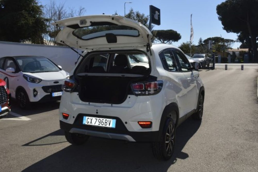 Mahindra KUV100 usata a Latina (7)