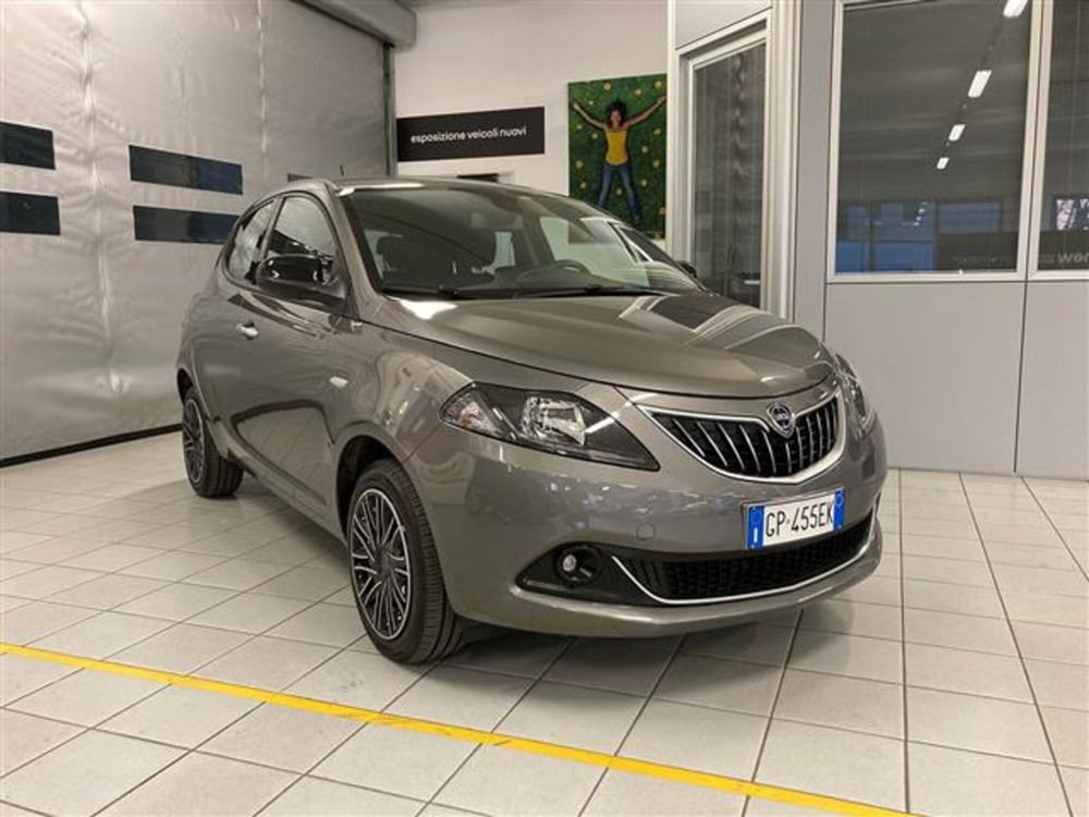 Lancia Ypsilon usata a Brescia (2)