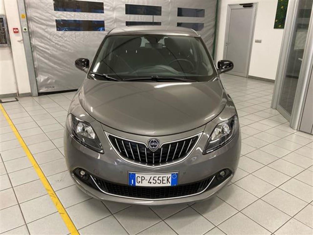 Lancia Ypsilon usata a Brescia (4)