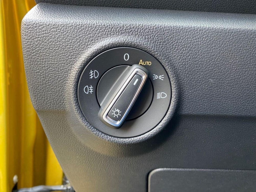Volkswagen T-Roc usata a Torino (15)