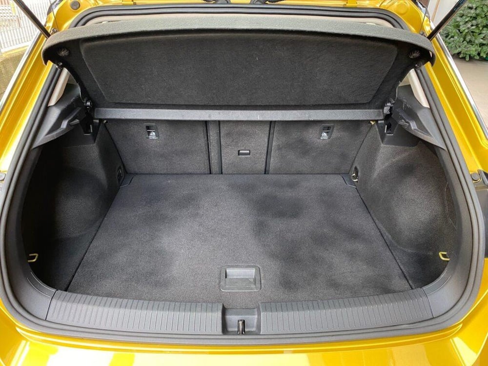 Volkswagen T-Roc usata a Torino (8)
