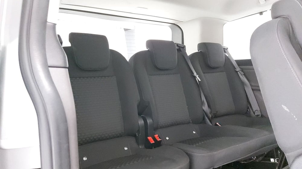 Ford Tourneo Custom usata a Roma (9)