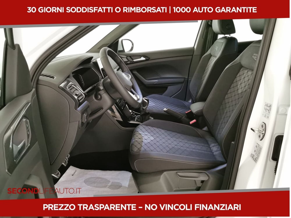 Volkswagen T-Cross nuova a Campobasso (5)