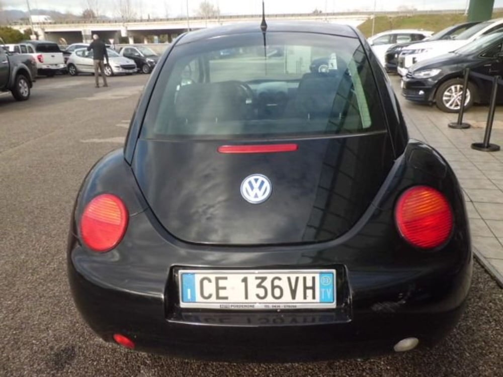 Volkswagen New Beetle usata a Pordenone (8)