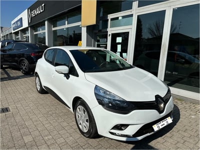 Renault Clio 1.2 75 CV 5 porte Duel  del 2018 usata a Lissone