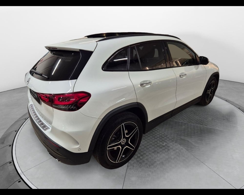 Mercedes-Benz GLA SUV usata a Prato (5)