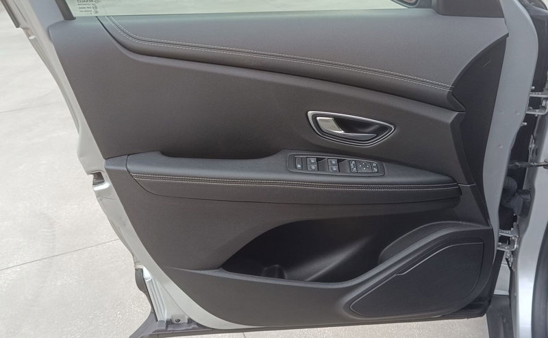 Renault Scénic usata a Frosinone (8)