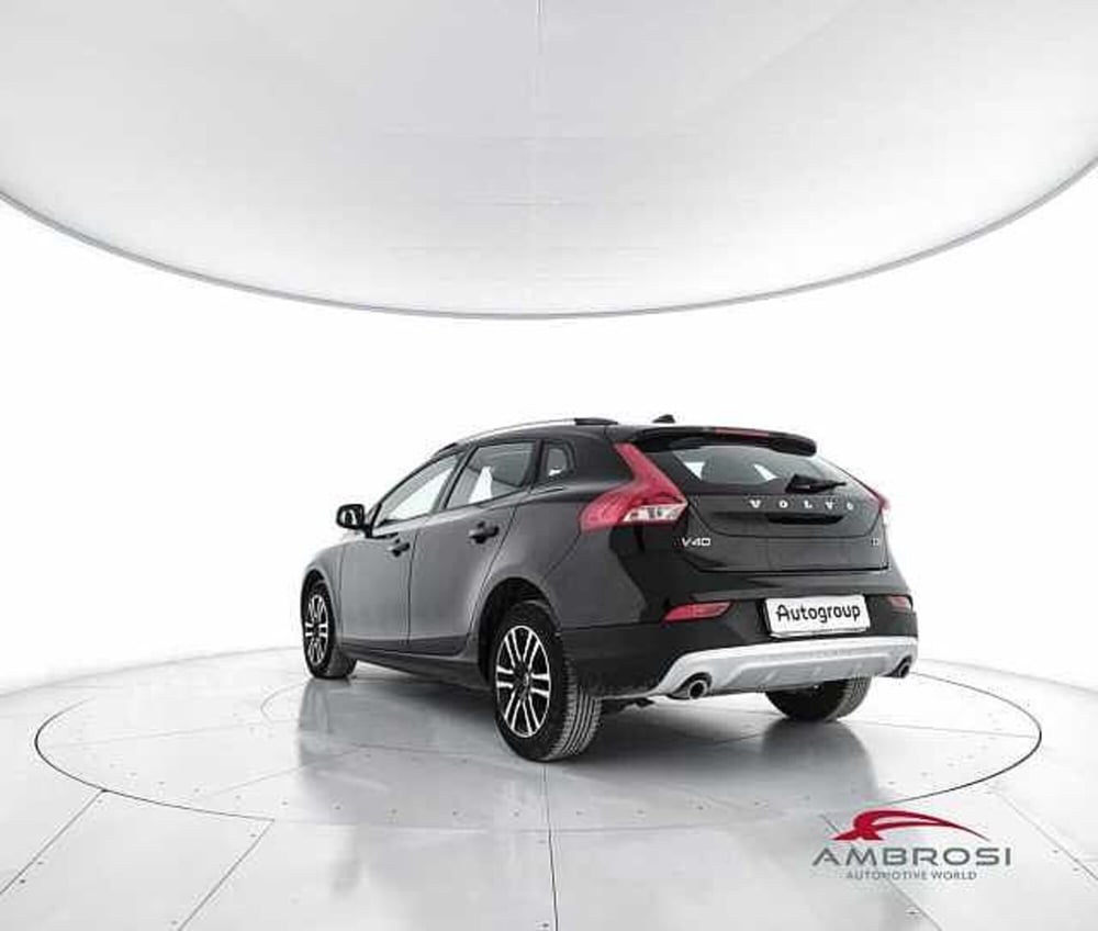 Volvo V40 Cross Country usata a Viterbo (4)