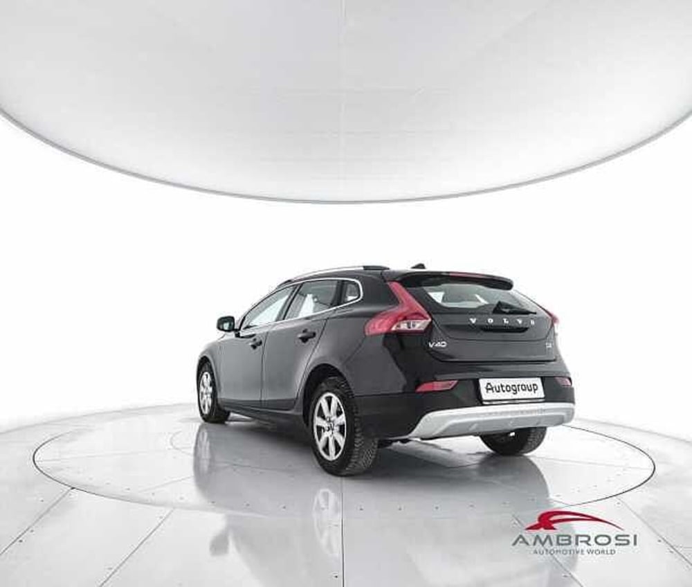 Volvo V40 Cross Country usata a Viterbo (4)