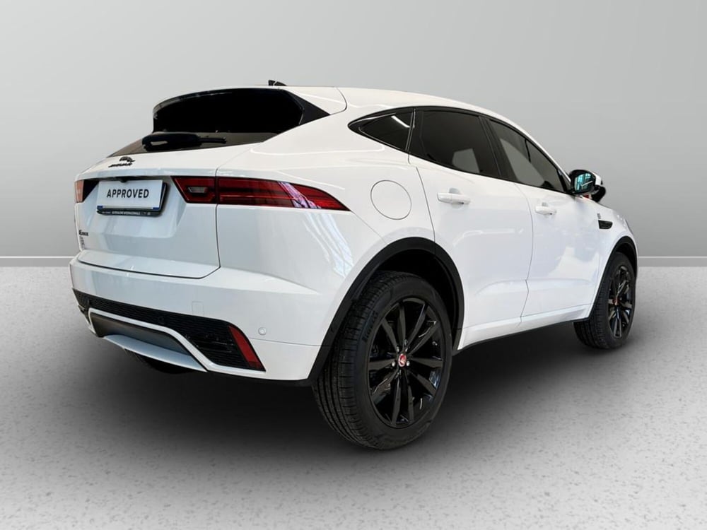 Jaguar E-Pace usata a Varese (2)