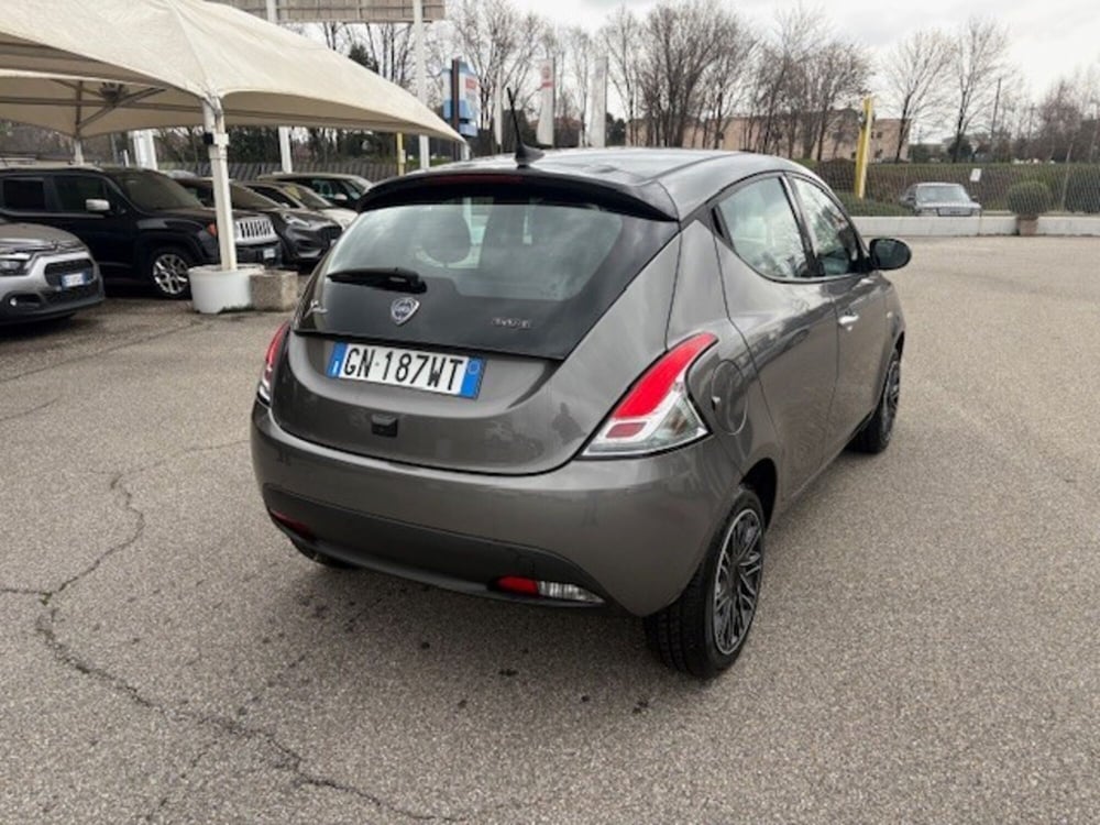 Lancia Ypsilon usata a Varese (2)