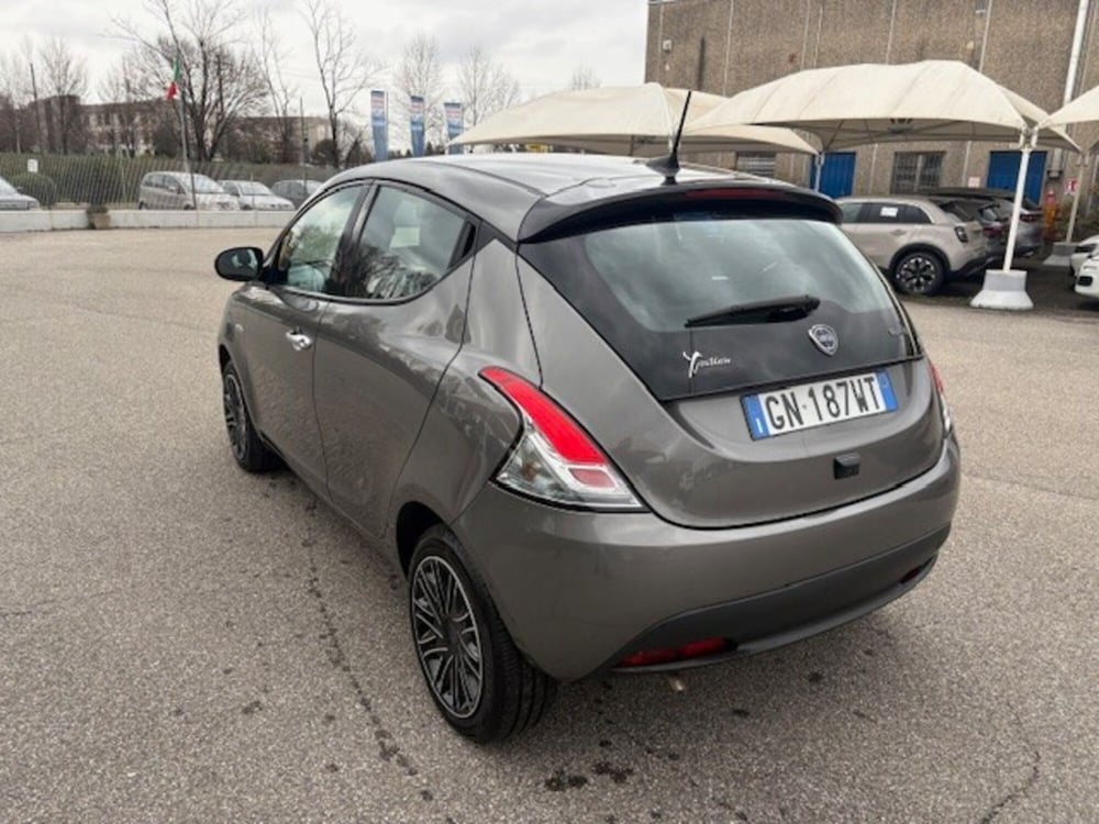 Lancia Ypsilon usata a Varese (5)