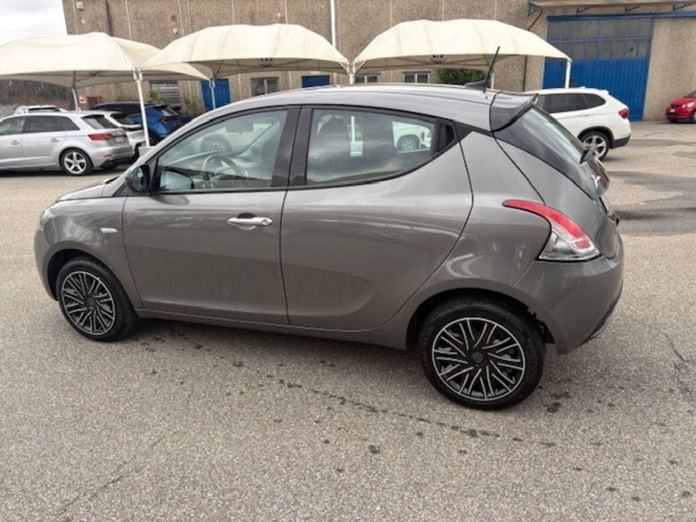 Lancia Ypsilon usata a Varese (6)