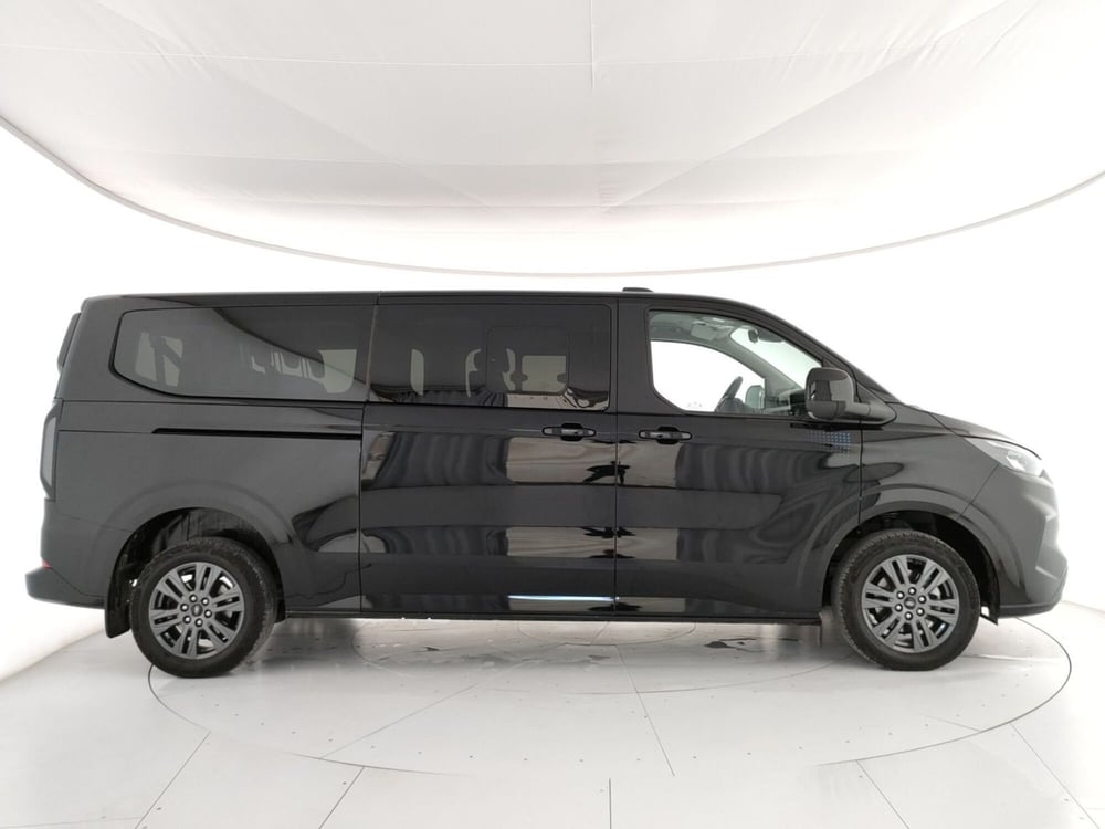 Ford Tourneo Custom usata a Roma (3)