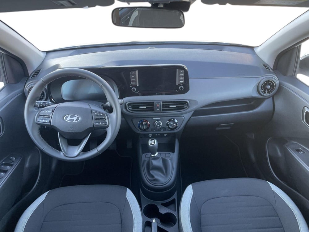 Hyundai i10 nuova a Firenze (12)