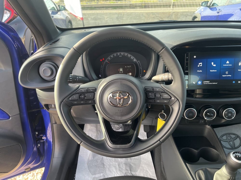 Toyota Aygo X nuova a Ragusa (10)