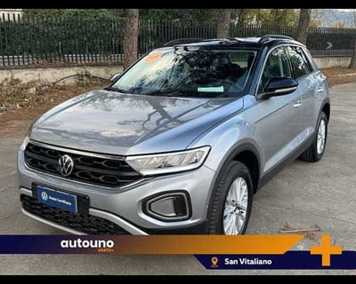 Volkswagen T-Roc 1.5 tsi Life dsg nuova a Casoria