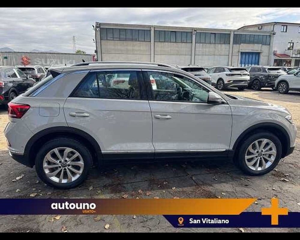 Volkswagen T-Roc nuova a Napoli (6)