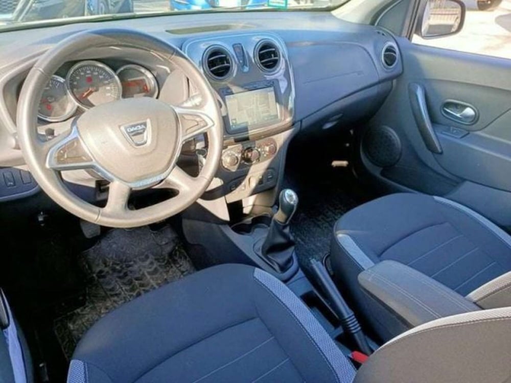 Dacia Sandero usata a Firenze (13)