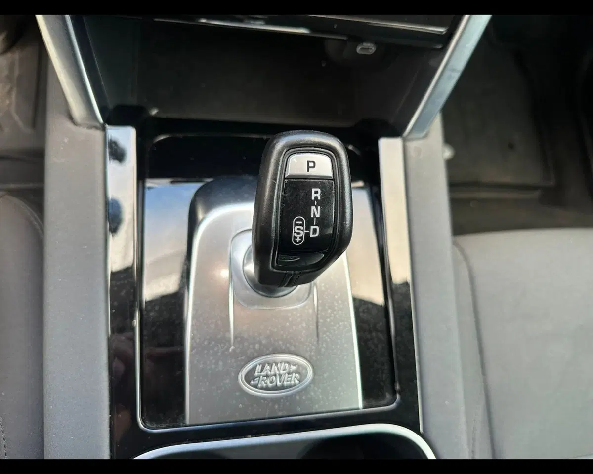 Land Rover Discovery Sport usata a Lucca (14)