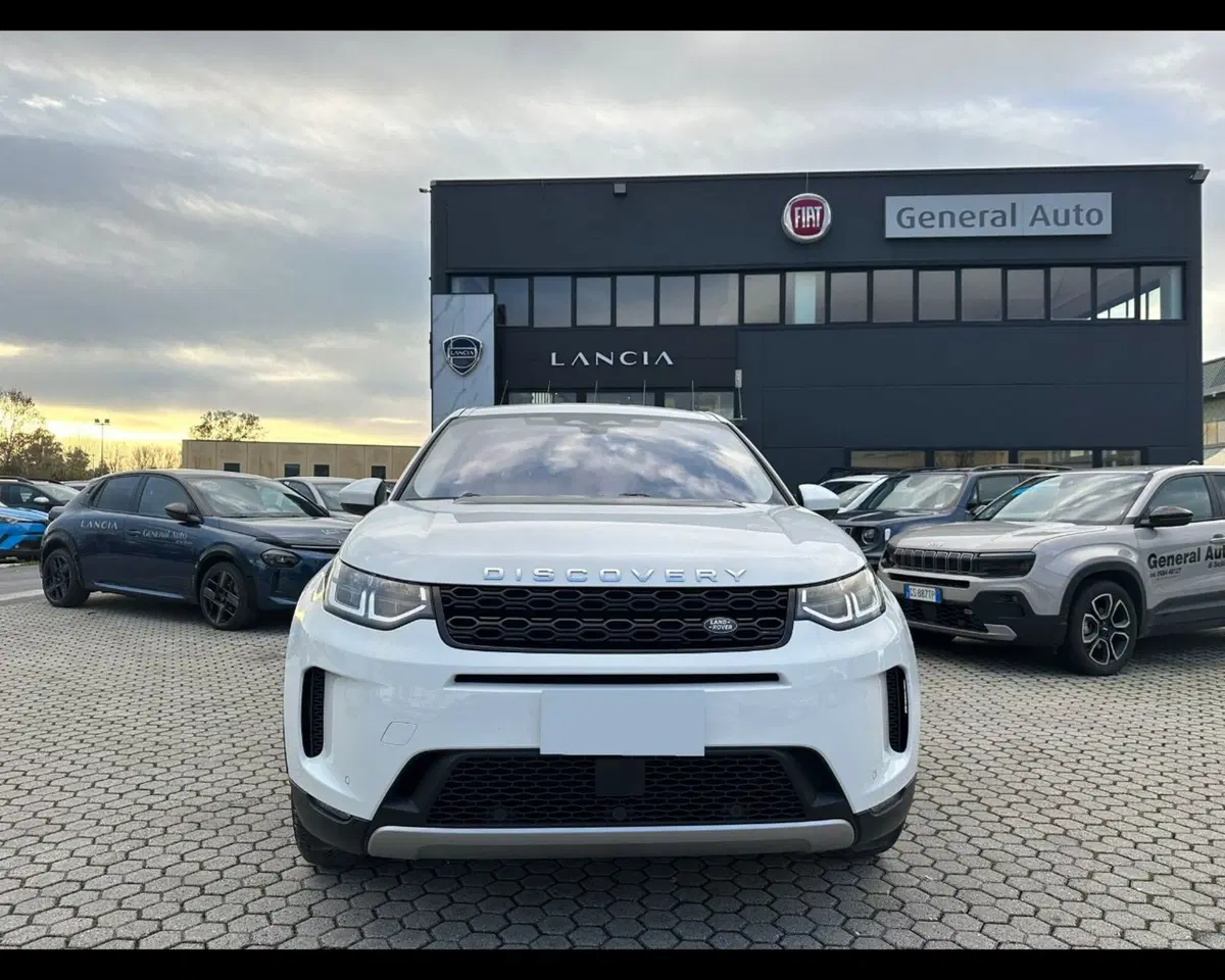 Land Rover Discovery Sport usata a Lucca (2)