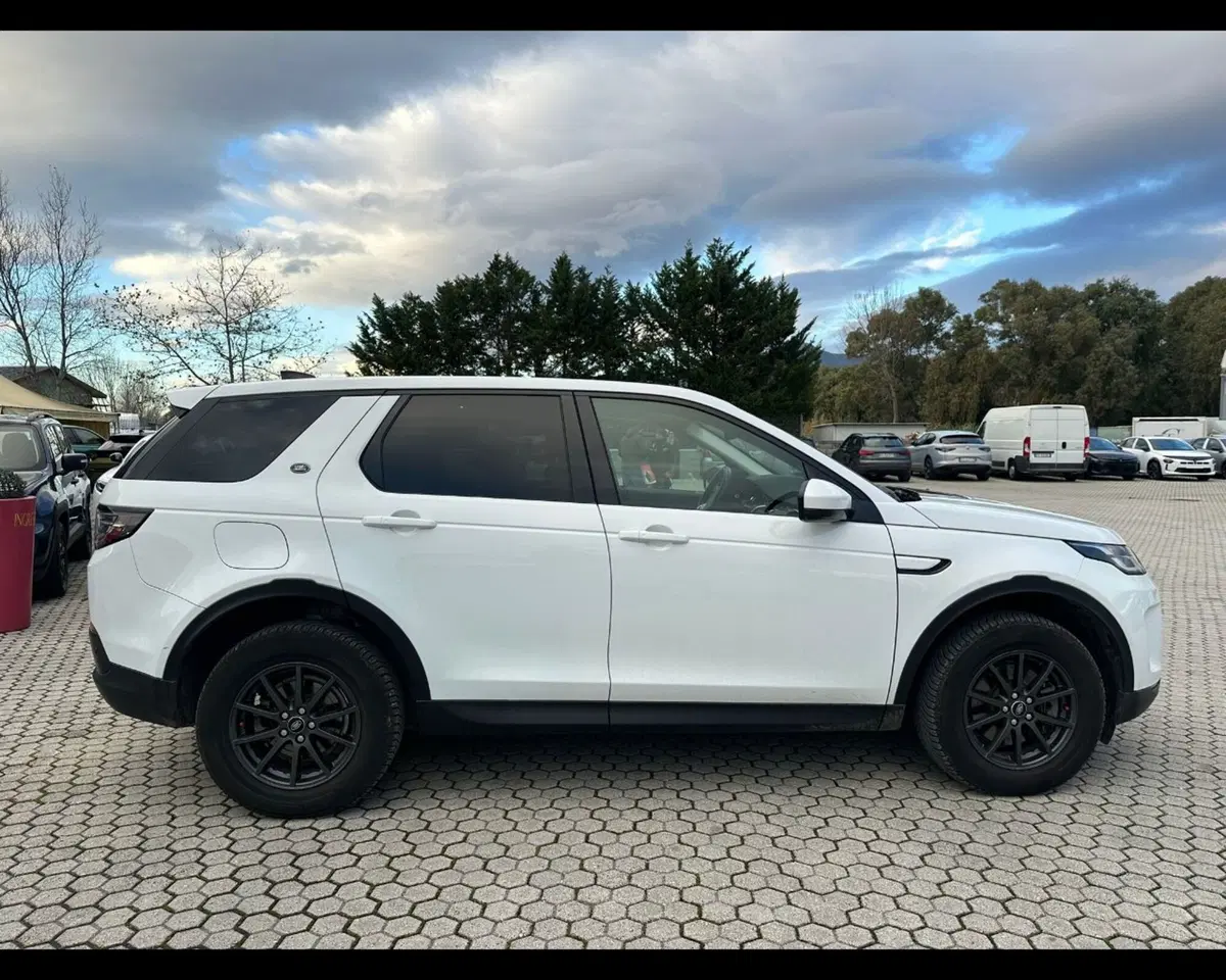 Land Rover Discovery Sport usata a Lucca (9)