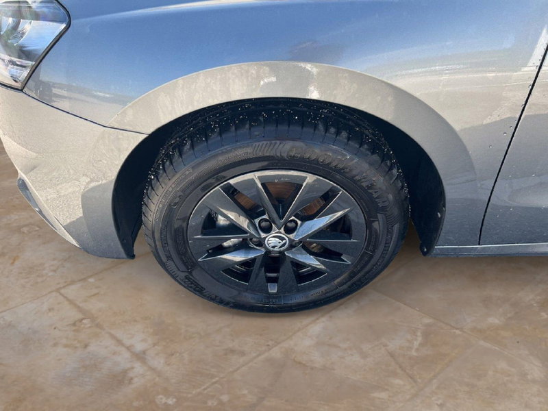 Skoda Fabia usata a Potenza (14)