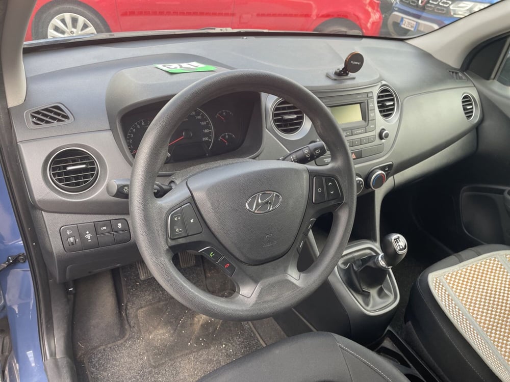 Hyundai i10 usata a Roma (13)