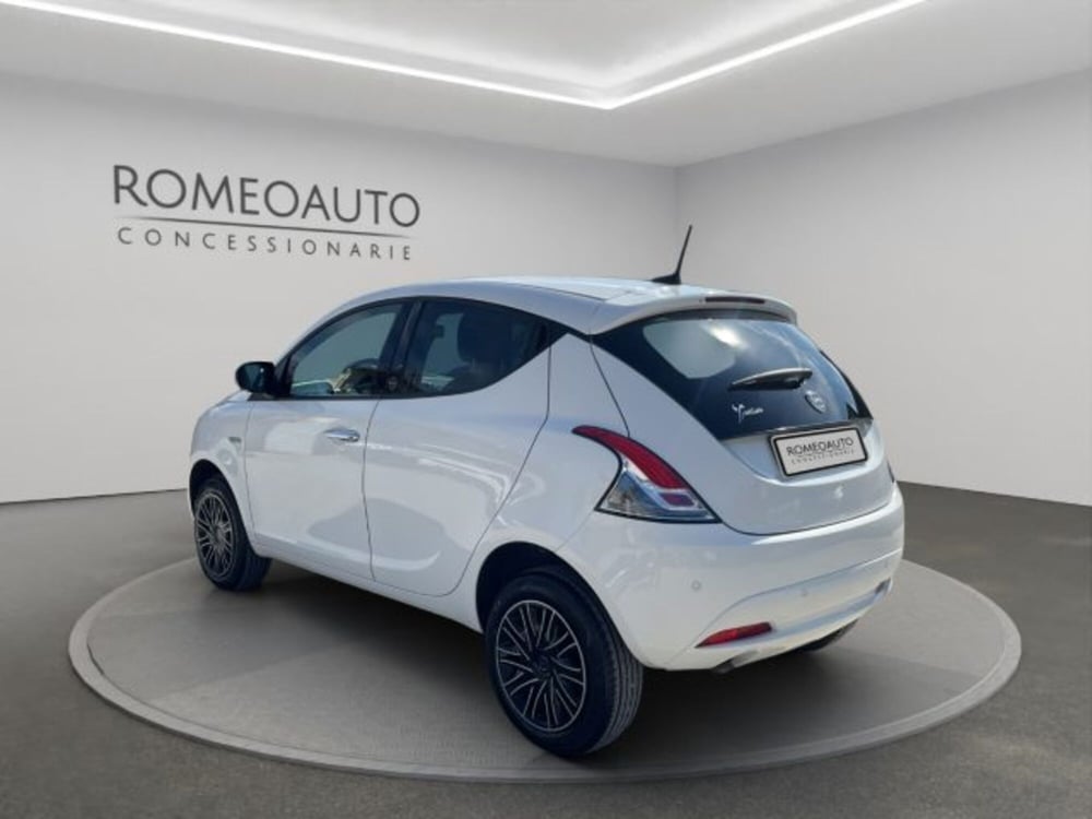 Lancia Ypsilon usata a Perugia (4)