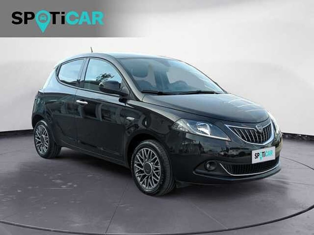 Lancia Ypsilon usata a Treviso (3)