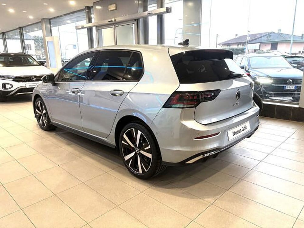 Volkswagen Golf nuova a Vicenza (2)